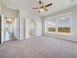 8137 Daisy Cutter Crossing in Georgetown, TX - Foto de edificio - Building Photo