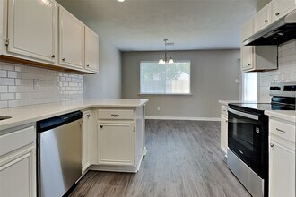 29122 Waltham St in Spring, TX - Building Photo - Building Photo