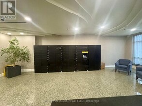 233 Beecroft Rd in Toronto, ON - Building Photo - Building Photo