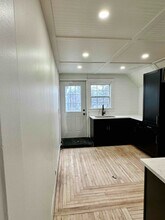 218 N Main St, Unit 2 in Crystal Lake, IL - Foto de edificio - Building Photo