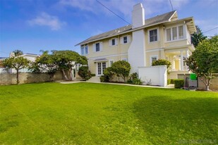 1405 10th St in Coronado, CA - Foto de edificio - Building Photo