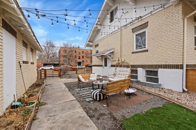 701 Mathews St