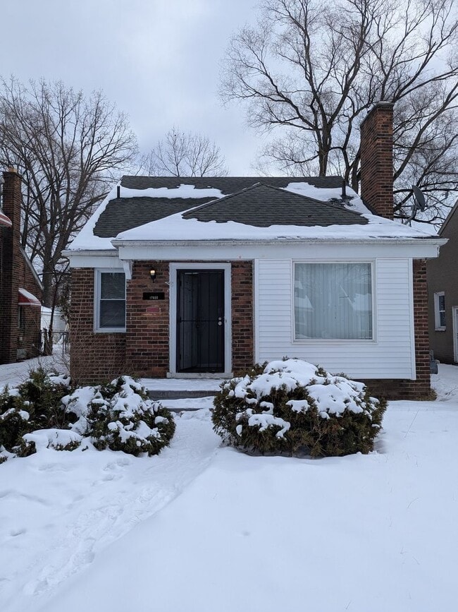 17600 Greenview Ave in Detroit, MI - Building Photo - Building Photo