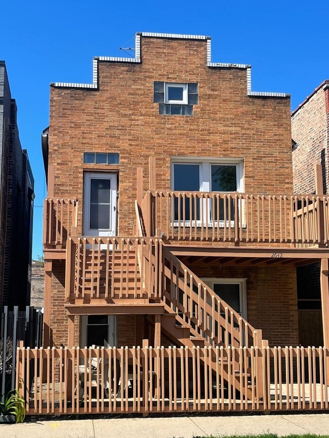 2642 W Superior St, Unit 1