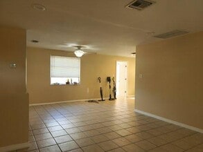 1024 Solar Dr in Holiday, FL - Building Photo - Building Photo