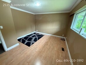 2535 Alderview St in Abbotsford, BC - Building Photo - Building Photo