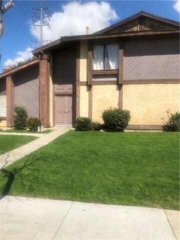 1701 E Fairfield Ct-Unit -1 in Ontario, CA - Building Photo