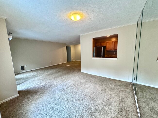 175 Mill Pond Rd in Hamden, CT - Building Photo - Building Photo
