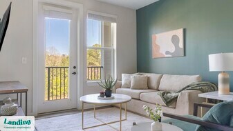 1270 Hillcrest Dr in Buford, GA - Building Photo