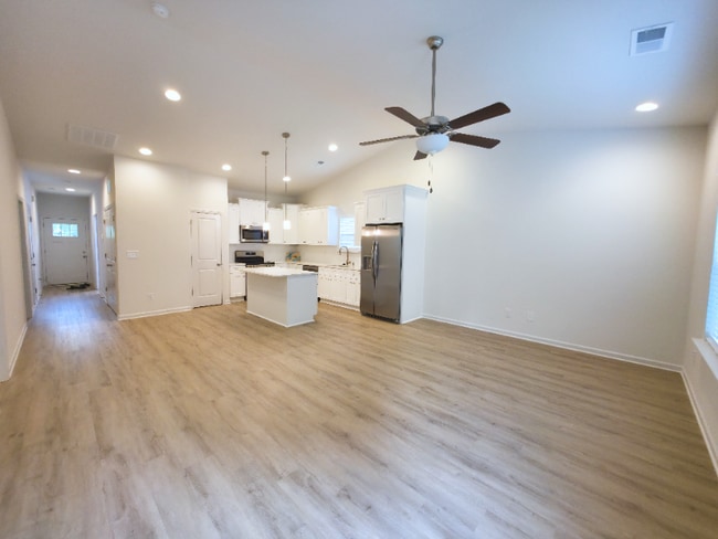 4230 Acorn St in Charlotte, NC - Building Photo - Building Photo