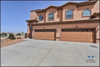 11651 Dos Palmas Dr in El Paso, TX - Building Photo - Building Photo