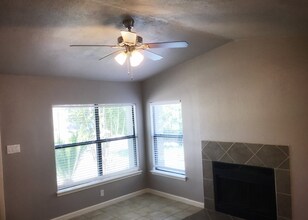 11730 Spring Song Dr in San Antonio, TX - Building Photo - Building Photo