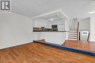 15 Homestead Pl in Kitchener, ON - Building Photo - Building Photo