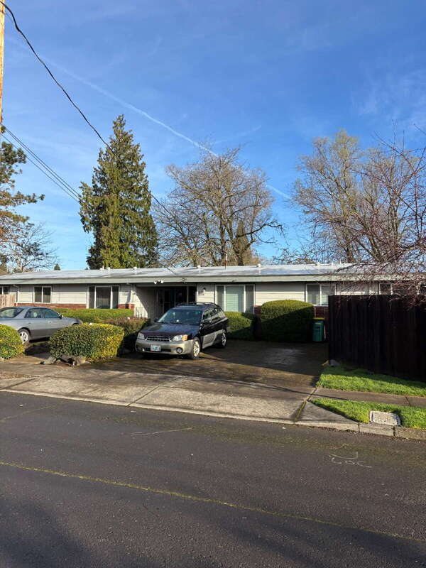 11599 SW 12th St in Beaverton, OR - Building Photo - Building Photo