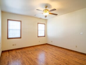 1702 W Cypress St in Rogers, AR - Building Photo - Building Photo