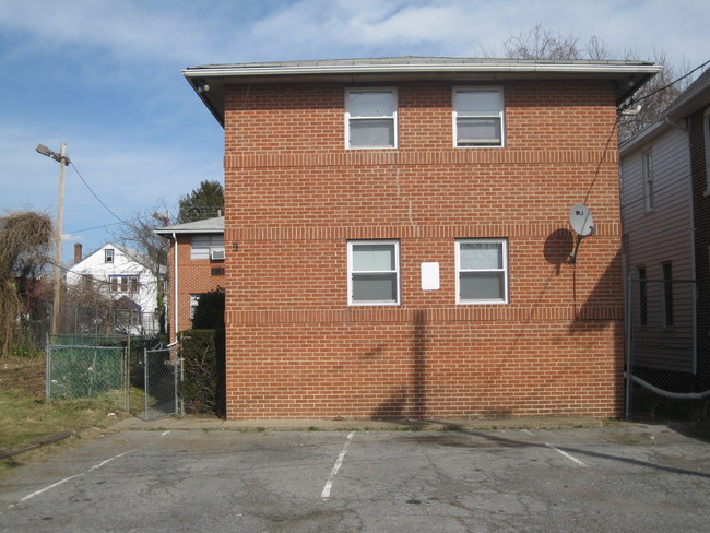 9 E 37th St in Wilmington, DE - Building Photo - Building Photo