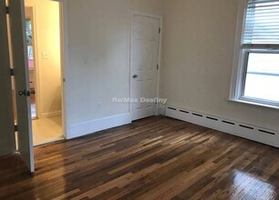 48 Cameron Ave, Unit 1 in Somerville, MA - Building Photo - Building Photo