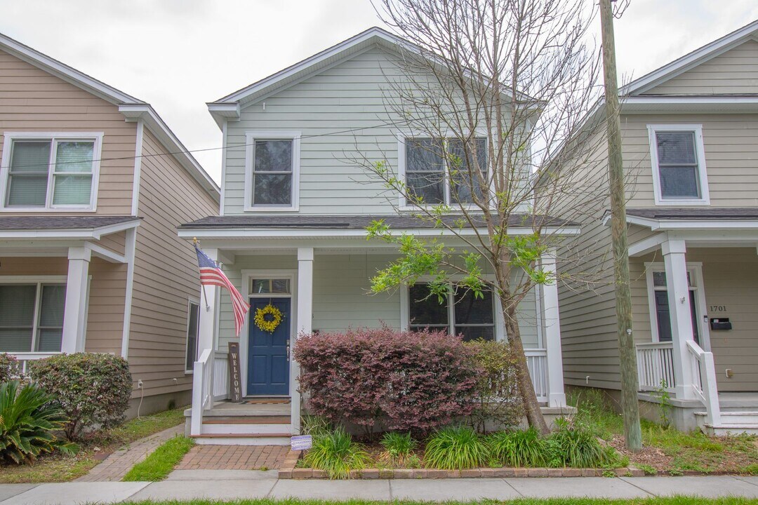 1703 Lincoln St in Savannah, GA - Building Photo