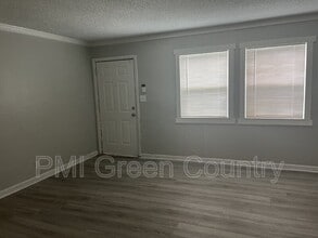 2125 E Seminole St in Tulsa, OK - Building Photo - Building Photo