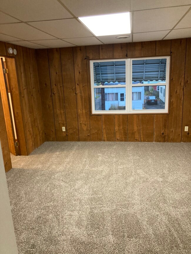 805 Hess Ave, Unit 2 in Erie, PA - Building Photo - Building Photo