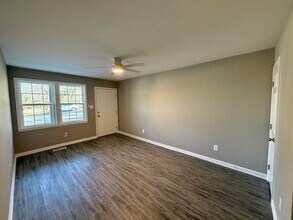 418-420 S Mulberry St in Statesville, NC - Foto de edificio - Building Photo