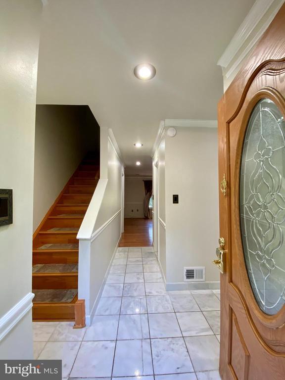 8852 Cork County Ct in Springfield, VA - Building Photo - Building Photo