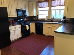 10389 Rubicon Rd in South Jordan, UT - Foto de edificio - Building Photo