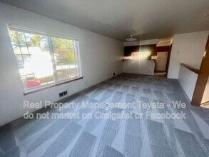 2824 Valencia St in Bellingham, WA - Building Photo - Building Photo