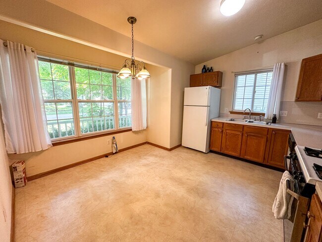 861 Summertime Ave SE in Kentwood, MI - Building Photo - Building Photo