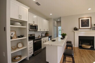 151 W Brookline St in Boston, MA - Building Photo - Building Photo