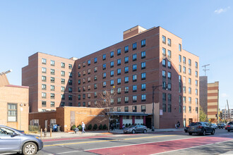 Gun Hill Road Apartments in Bronx, NY - Building Photo - Building Photo