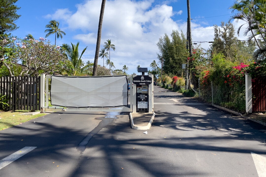 68-615 Farrington Hwy in Waialua, HI - Building Photo