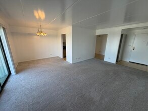6340 Americana Dr in Willowbrook, IL - Building Photo - Building Photo