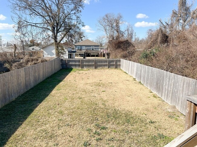 property at 3407 Sakowitz St