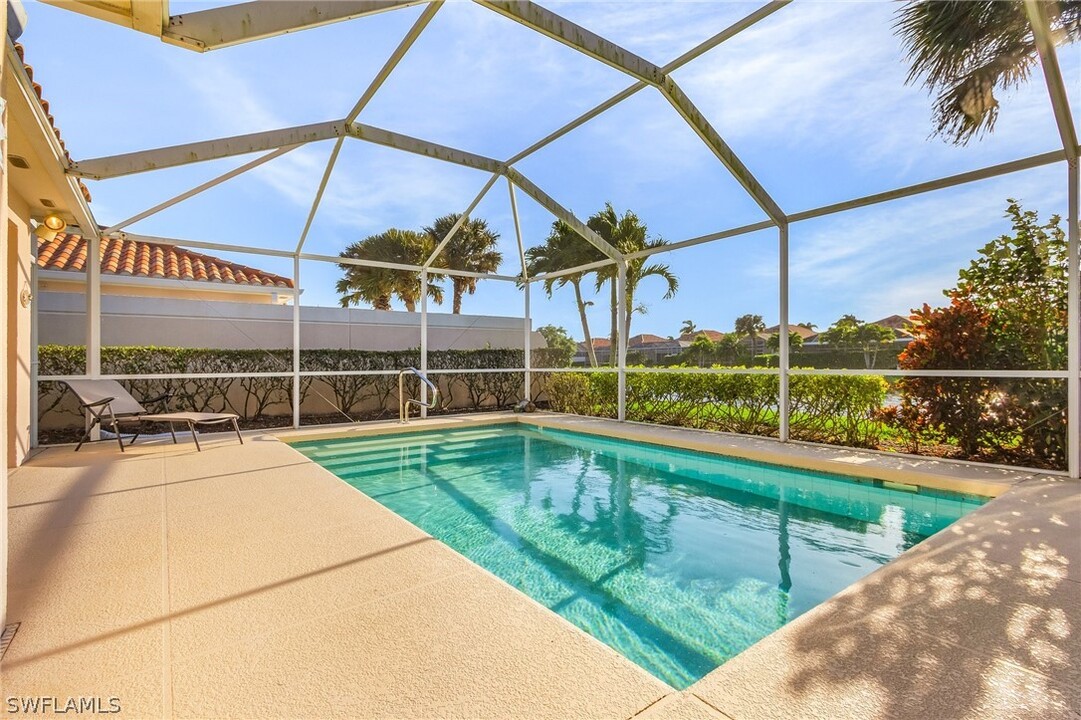 4147 Los Altos Ct in Naples, FL - Foto de edificio