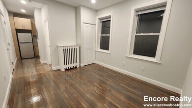 112 Park St, Unit 43 in Boston, MA - Foto de edificio - Building Photo