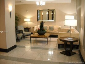 3901 S Ocean Dr, Unit 14E in Hollywood, FL - Building Photo