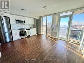 38 Monte Kwinter Ct in Toronto, ON - Building Photo - Building Photo