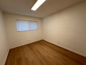 16260 Orange St in Hesperia, CA - Building Photo - Building Photo