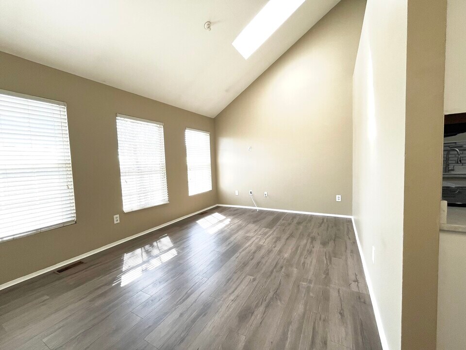 15650 Stone Crossing Dr in Southfield, MI - Building Photo