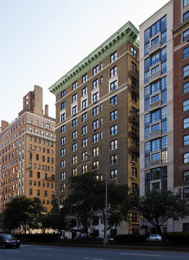 989-993 Park Ave in New York, NY - Foto de edificio - Building Photo