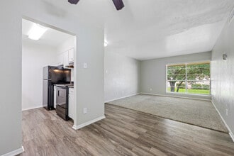 Park Lane Terrace in Dallas, TX - Foto de edificio - Interior Photo