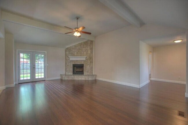 2616 SW 102nd St in Oklahoma City, OK - Building Photo - Building Photo