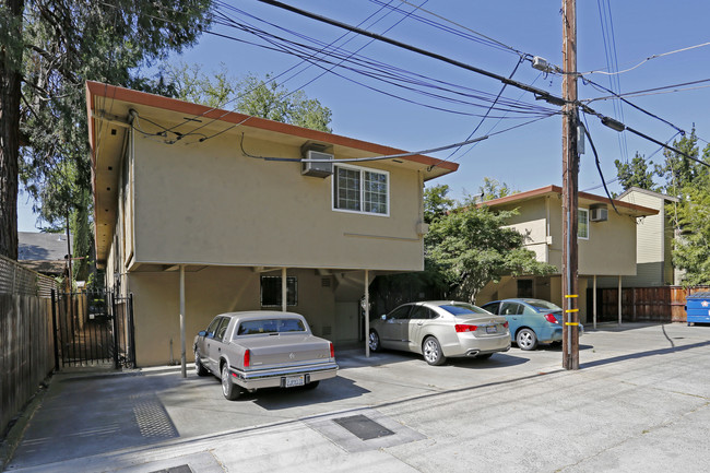 2519-2523 G St in Sacramento, CA - Building Photo - Building Photo