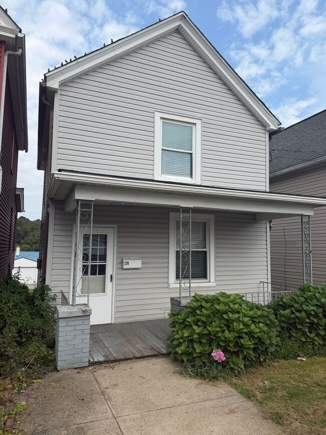 property at 720 Holland St