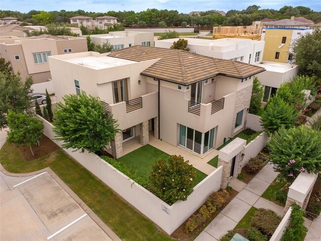11502 Royal Tower Pl