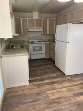 1701 Elcadore Dr, Unit ERTL - 1701 Elcadore Dr. Anchorage, AK 99507 in Anchorage, AK - Building Photo - Building Photo