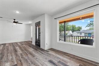 4136 Lisbon St in Fort Worth, TX - Building Photo - Building Photo