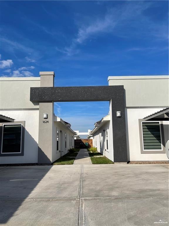 property at 12 West Dr