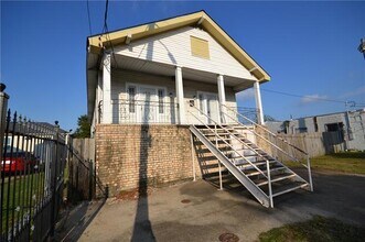 2512 Elysian Fields Ave in New Orleans, LA - Building Photo - Building Photo